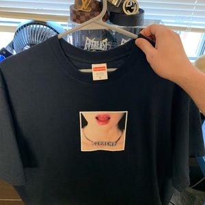 Supreme necklase tee